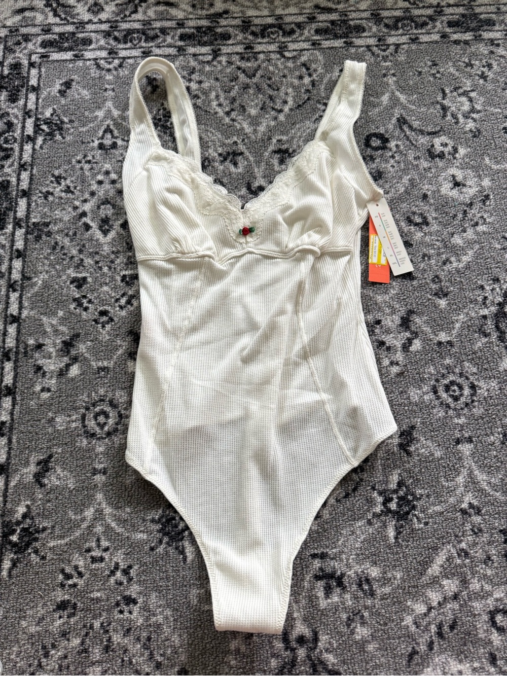 Women’s Colsie Tank Bodysuit Cream With Rosette Embellishment Medium New